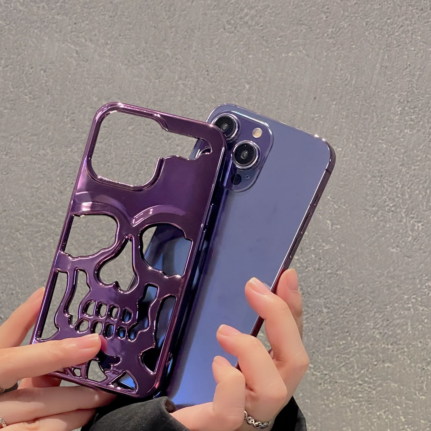 Luxury 3D Skeleton Iphone Case